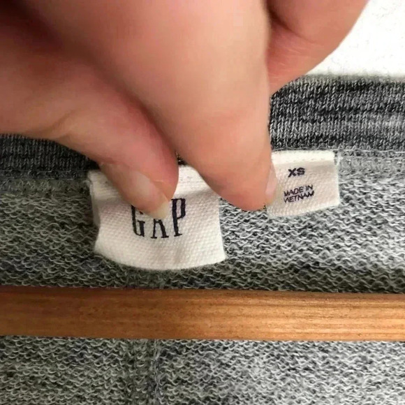 Gap Grey Heathered Terrycloth V Neck Sweatshirt Women's Size XS Loungewear - Picture 4 of 5